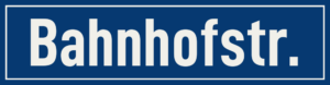 Straßenschild Bahnhofstraße