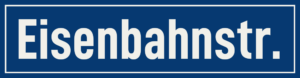 Straßenschild Eisenbahnstraße